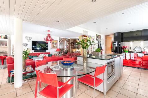 Kitchen/Family Room