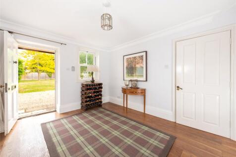 Snug / Entrance Hall
