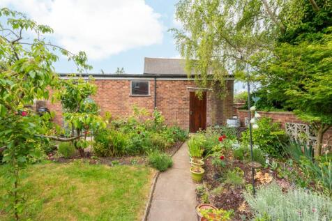 Garden / Garage