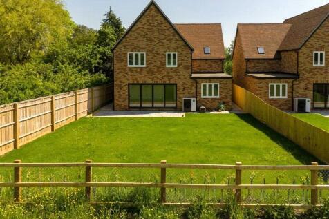 39 Rowsham Rd Rear