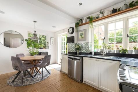 Kit/Breakfast Room