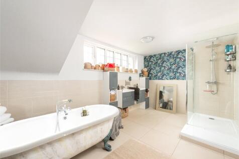 En Suite Bathroom