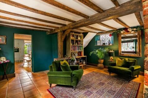 Snug/Dining Room