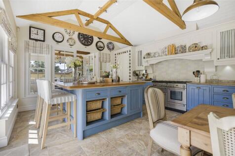 Kitchen/Breakfast Rm