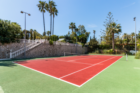 Tennis court