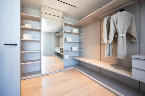 Walk in wardrobe