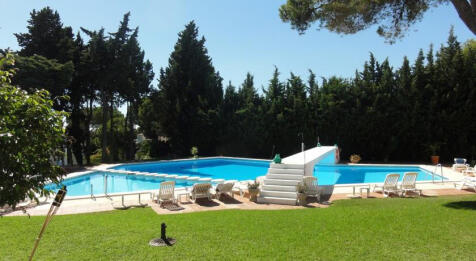Swimming pool