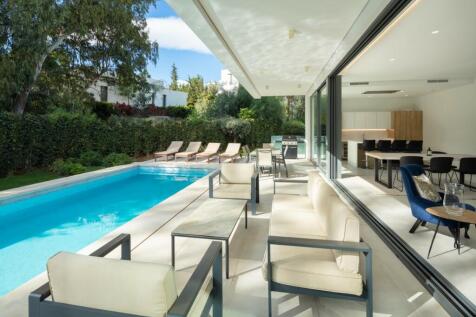 TERRACE AND POOL