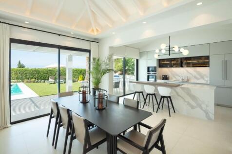 DINNING AREA