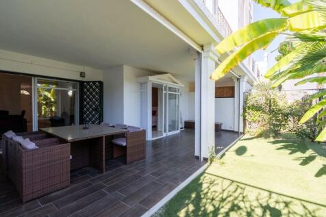 TERRACE - GARDEN