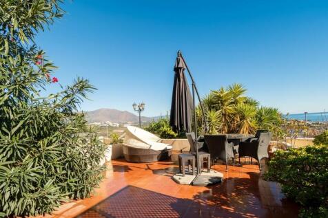 PRIVATE GARDEN