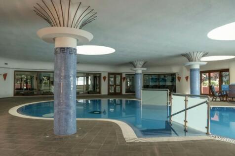 INDOOR HEATED POOL