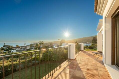 TERRACE AND VIEWS