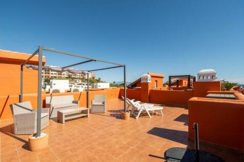 ROOF TERRACE