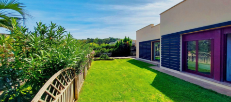 PRIVATE GARDEN