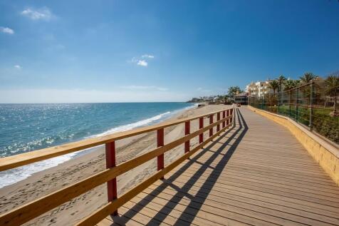 PROMENADE