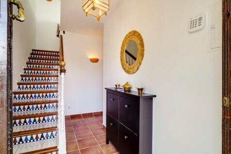 INTERIOR STAIRS