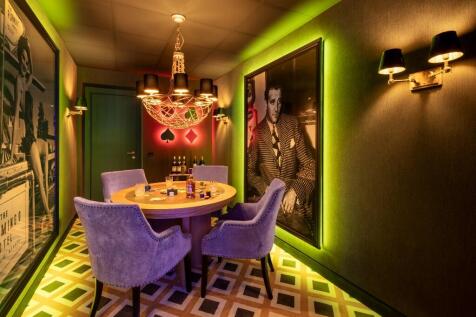 POOKER ROOM