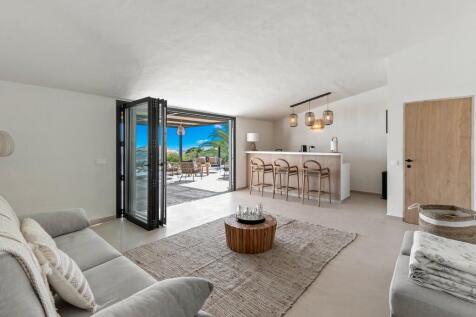 GUEST HOUSE