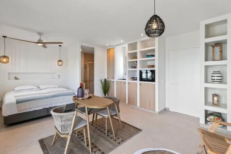 GUEST HOUSE