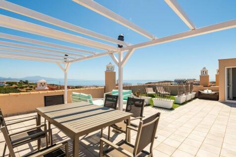 ROOF TERRACE