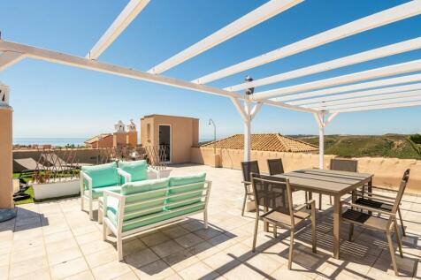  ROOF TERRACE 