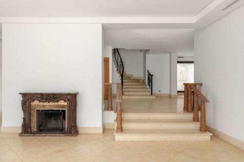 INTERIOR STAIRS