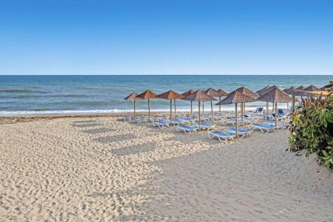 NEARBY BEACH