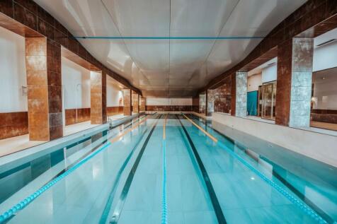 INDOOR HOTEL POOL
