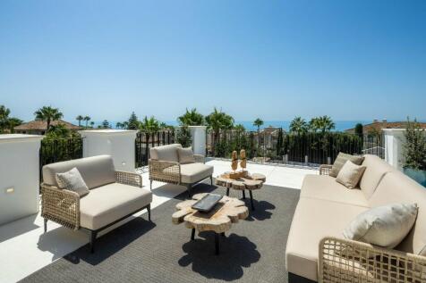 ROOF TERRACE