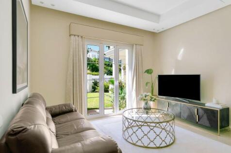TV ROOM