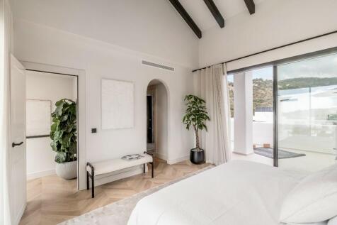 Master suite