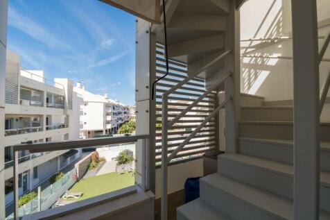 ROOF TERRACE ACCESS