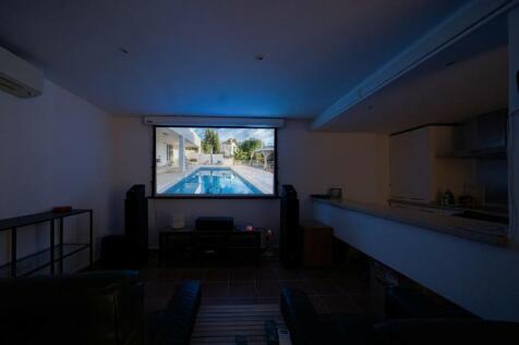 CINEMA ROOM