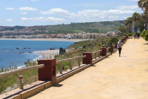 PROMENADE