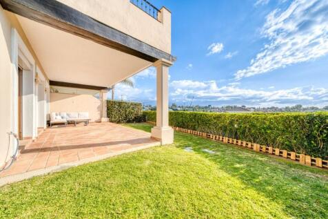 GARDEN AND TERRACE