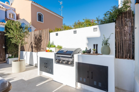 Garden kitchen