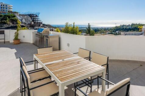 TERRACE VIEWS