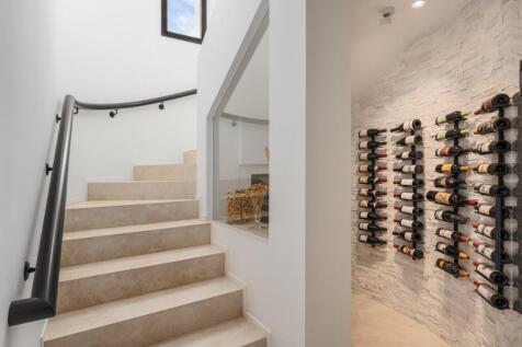 INTERIOR STAIRS