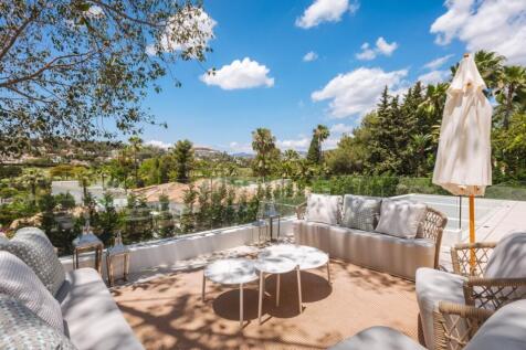 ROOF TERRACE