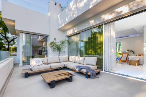 LOUNGE AND TERRACE