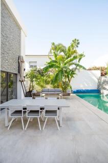 POOL DECK