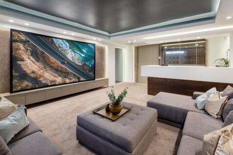 CINEMA ROOM