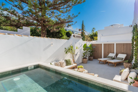Private pool