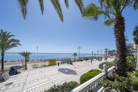 PROMENADE