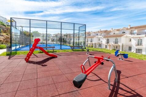 PLAYING AREA