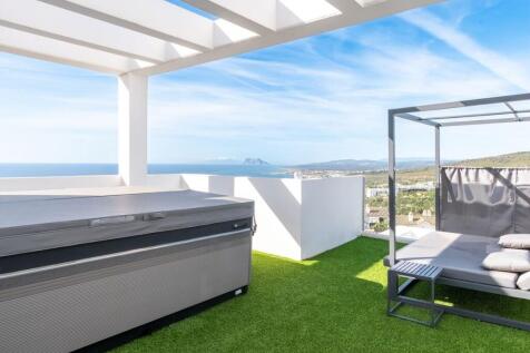 ROOF TERRACE
