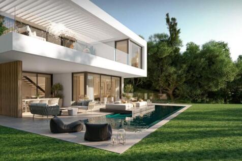GARDEN AND POOL