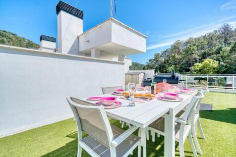 ROOF TERRACE