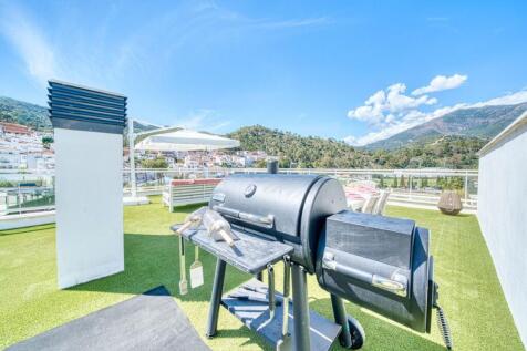 ROOF TERRACE